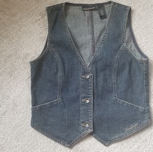 DKNY DENIM VEST! You know you want this, too cute!